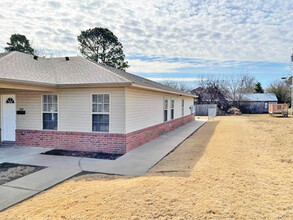 610-616 W Jefferson Ave in Checotah, OK - Building Photo - Building Photo