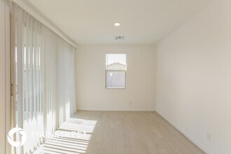 5533 W Walatowa St in Phoenix, AZ - Foto de edificio - Building Photo