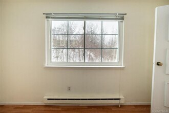 317 Fox Run Ln in Carmel, NY - Building Photo - Building Photo