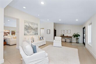 13303 SW 58th Ave in Miami, FL - Building Photo - Building Photo