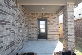 18422 Running Shadow Ct in Hockley, TX - Foto de edificio - Building Photo