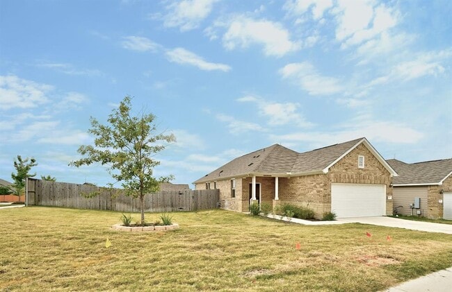 174 Silktassel Way in Hays, TX - Building Photo - Building Photo