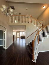609 Saddleback Ln in Flower Mound, TX - Foto de edificio - Building Photo