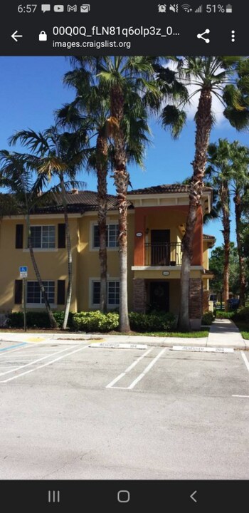 985 NE 33rd Terrace in Homestead, FL - Building Photo
