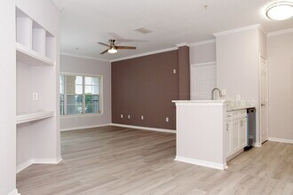 3555 Conroy Rd in Orlando, FL - Building Photo - Building Photo