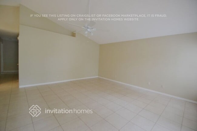 920 Cape Cod Cir in Valrico, FL - Building Photo - Building Photo