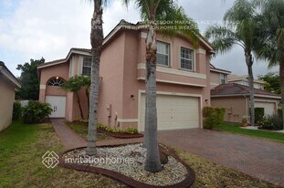2432 SW 161st Ave in Miramar, FL - Building Photo