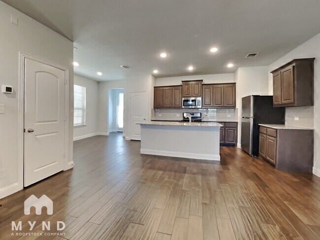 5568 Kilmer Dr in North Richland Hills, TX - Building Photo - Building Photo