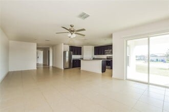 1689 Hideaway Flat St in Mascotte, FL - Building Photo - Building Photo