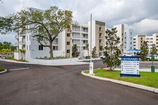 1703 N Tamiami Trail in Sarasota, FL - Building Photo
