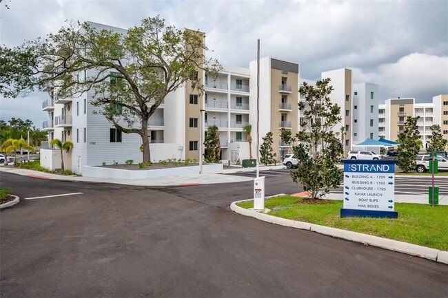 property at 1703 N Tamiami Trail