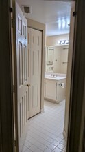 4808 Moorland Ln in Bethesda, MD - Building Photo - Building Photo