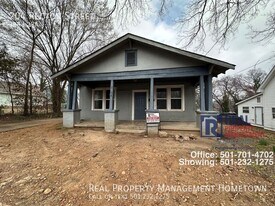 204 Rector St in Hot Springs, AR - Building Photo