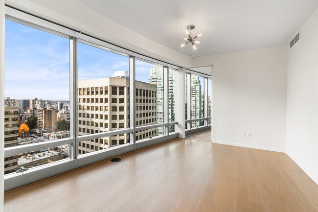 1151-1151 W Georgia St in Vancouver, BC - Building Photo - Building Photo