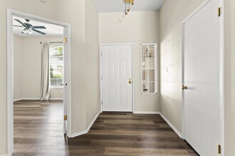 10621 Tivoli Ct in Bakersfield, CA - Building Photo - Building Photo