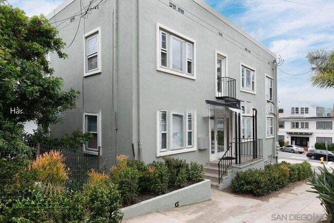 property at 317 Hawthorn St