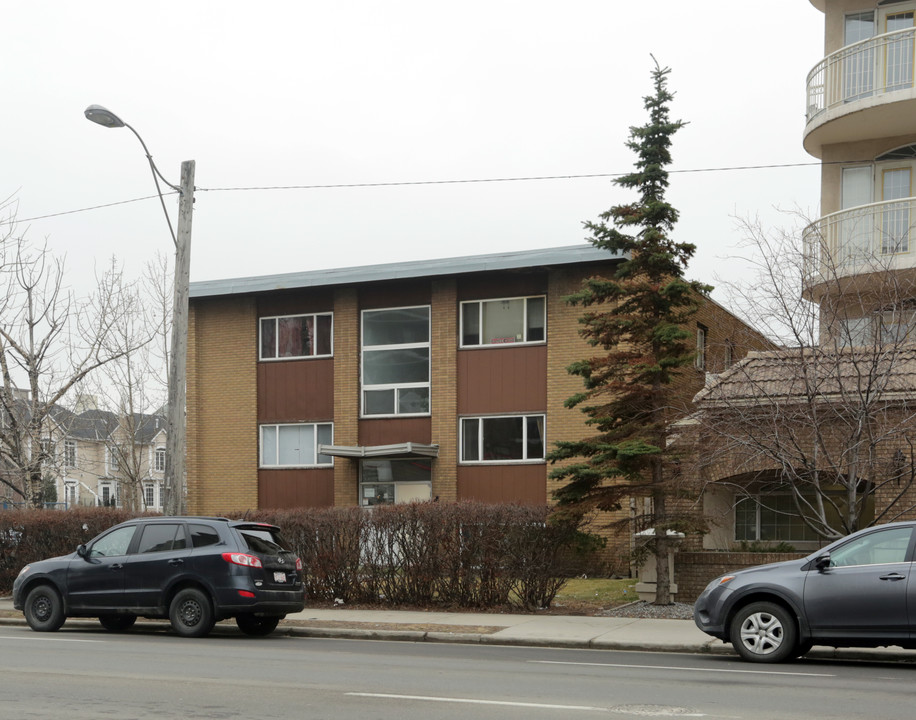 1309 12th Ave SW in Calgary, AB - Building Photo