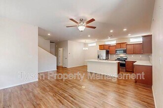 1630 Tierra Alta Ct NW in Los Lunas, NM - Foto de edificio - Building Photo