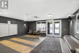 2785 Baseline Rd in Ottawa, ON - Building Photo - Building Photo