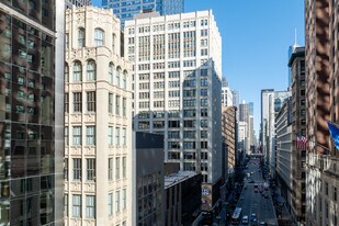 Metropolis in Chicago, IL - Building Photo