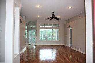 8423 Old World Ct in Union, KY - Building Photo - Building Photo