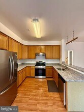 13772 Lambertina Pl in Rockville, MD - Building Photo - Building Photo