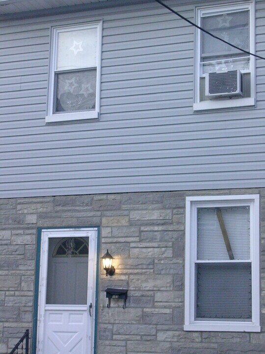 163 38th St in Pittsburgh, PA - Building Photo