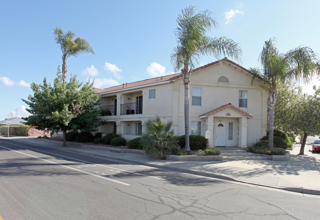 Exeter Station Apartments in Exeter, CA - Building Photo