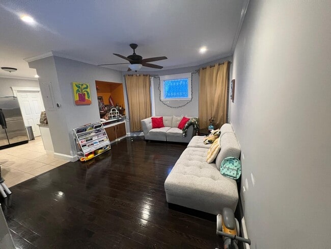 property at 21 Edmands St