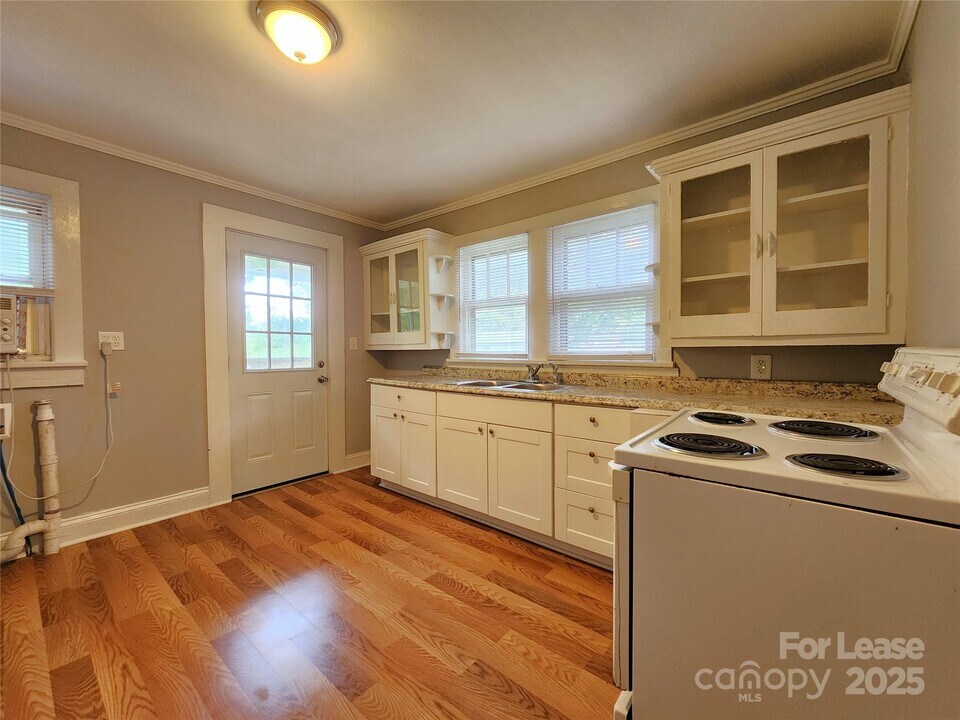816 S Ridge Ave in Kannapolis, NC - Building Photo