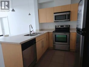 3233 Wesbrook Mall in Vancouver, BC - Building Photo - Building Photo