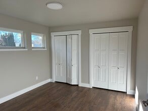 236 W Kent Ave, Unit FLoor 1 in Missoula, MT - Building Photo - Building Photo
