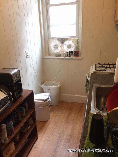 1334 Commonwealth Avenue in Boston, MA - Building Photo - Building Photo