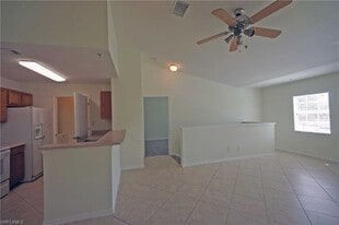 14880 Pleasant Bay Ln in Naples, FL - Building Photo