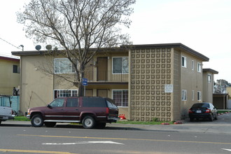 37401 Cherry St in Newark, CA - Building Photo - Building Photo