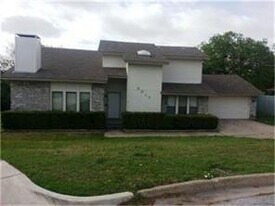 2317 Jenson Cir in Fort Worth, TX - Building Photo