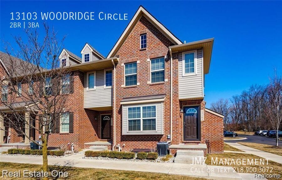 13103 Woodridge Cir in Plymouth, MI - Foto de edificio