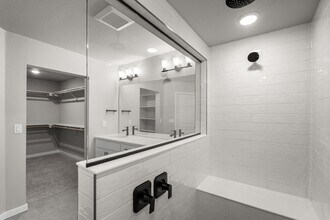 6395 Laud Pt in Colorado Springs, CO - Foto de edificio - Building Photo