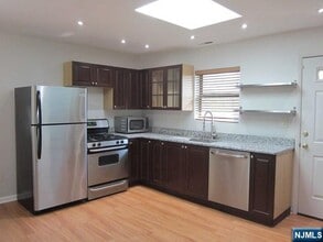 303 Grand in Englewood, NJ - Building Photo - Building Photo