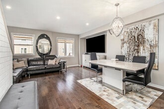 407 Sadar Pvt in Ottawa, ON - Building Photo - Building Photo