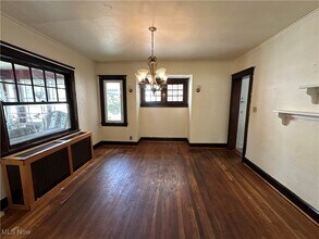 1217 Florencedale Ave in Youngstown, OH - Building Photo - Building Photo