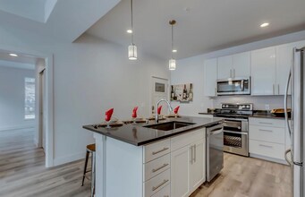 14936 E Hampden Ave in Aurora, CO - Building Photo - Building Photo