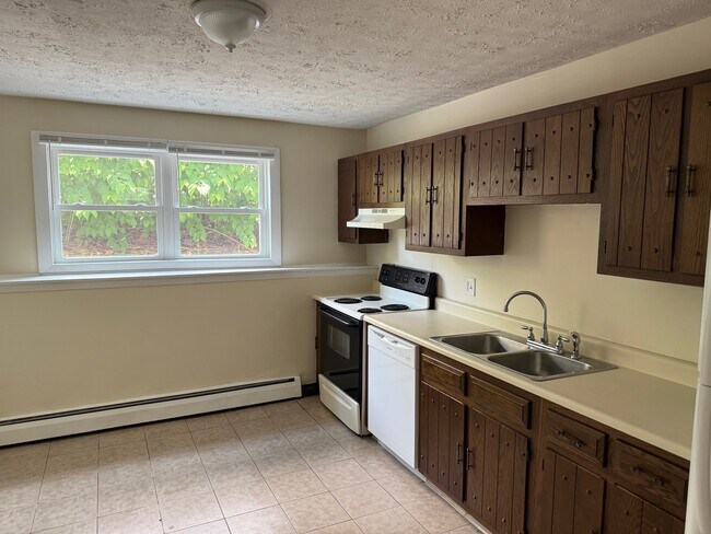 property at 25 Briarwood Dr