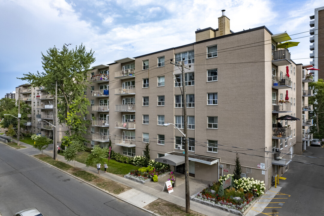 Gamble Avenue Apartments in Toronto, ON - Building Photo