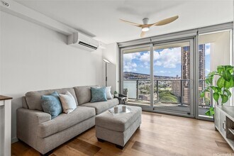 1515 Liona St in Honolulu, HI - Building Photo - Building Photo
