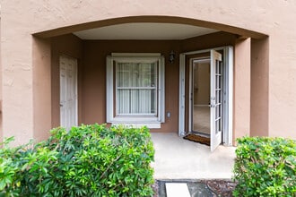 5060 Fairways Cir in Vero Beach, FL - Building Photo - Building Photo