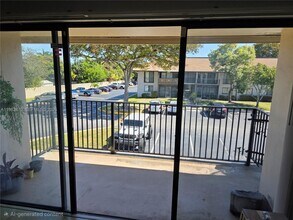 5825 Washington St in Hollywood, FL - Building Photo - Building Photo