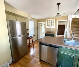 312 St Marys St in Phoenixville, PA - Building Photo - Building Photo