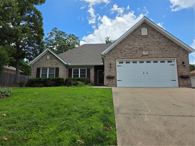 15 Thackery Ln in Bella Vista, AR - Building Photo - Building Photo