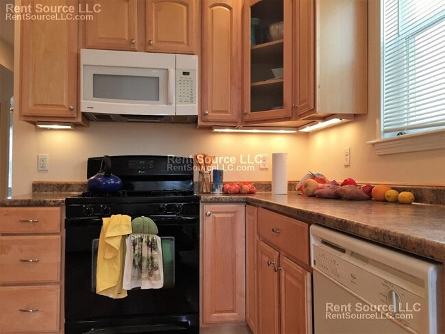 20 Radcliffe Rd, Unit 1